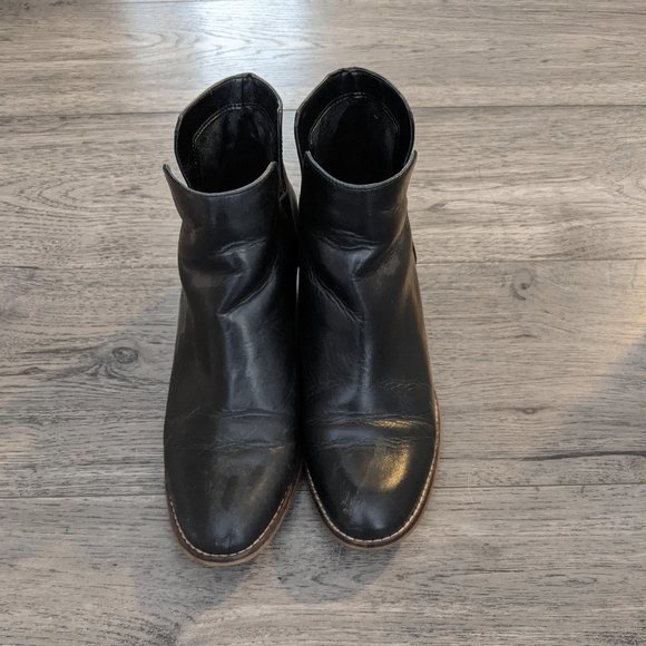 Black Cole Haan Abbot Booties - Picture 1 of 5